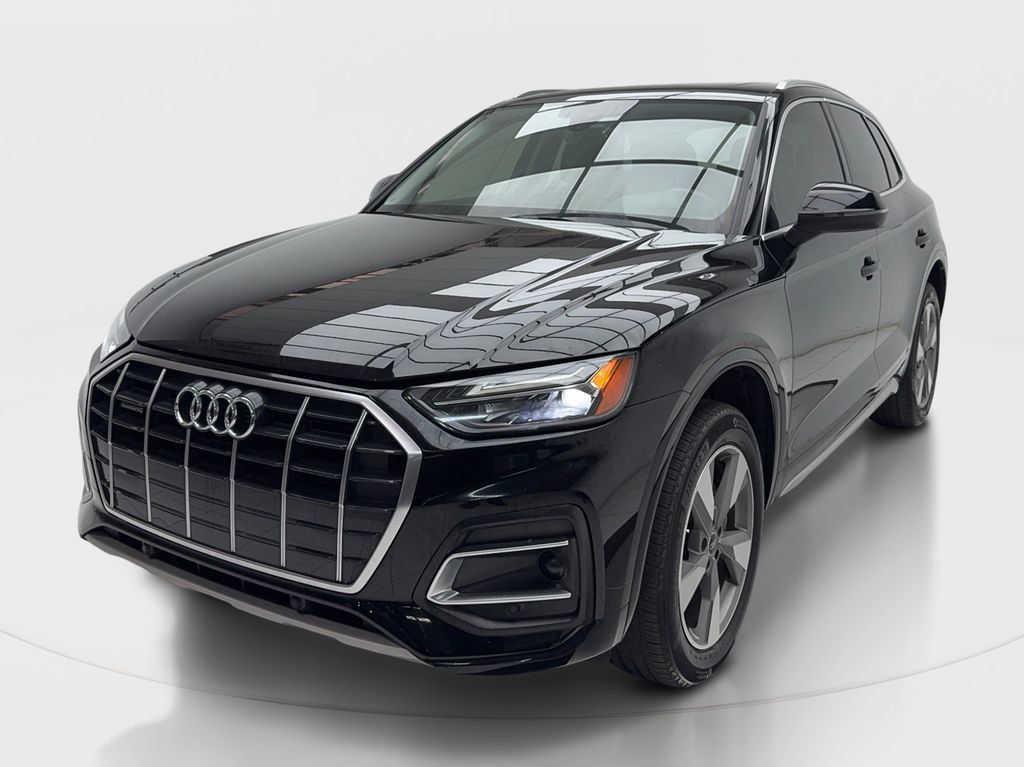 Used 2023 Audi Q5 2.0T Premium w/ Convenience Package AWD/4WD image 5