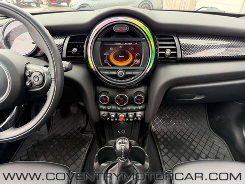 Used 2018 MINI Cooper S image 37