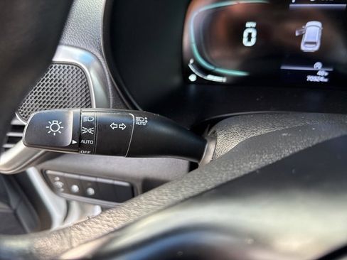 Used 2023 Kia Soul LX w/ LX Technology Package image 21