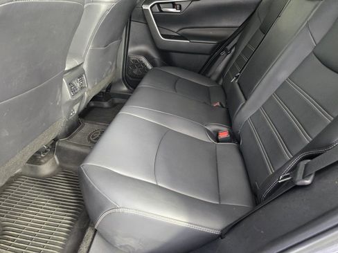 Used 2023 Toyota RAV4 XLE Premium image 33