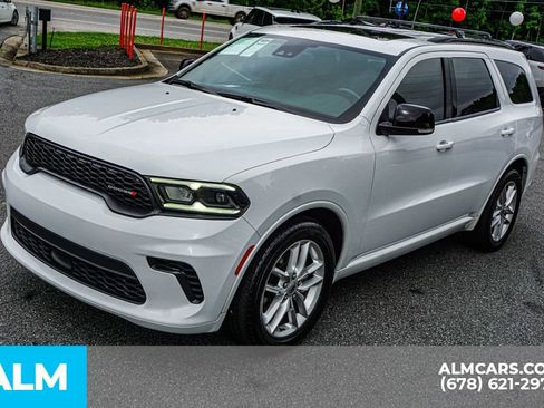 Used 2024 Dodge Durango GT RWD image 16