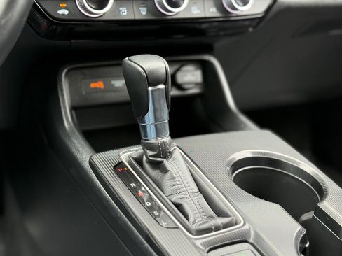 Used 2024 Honda Civic EX image 31