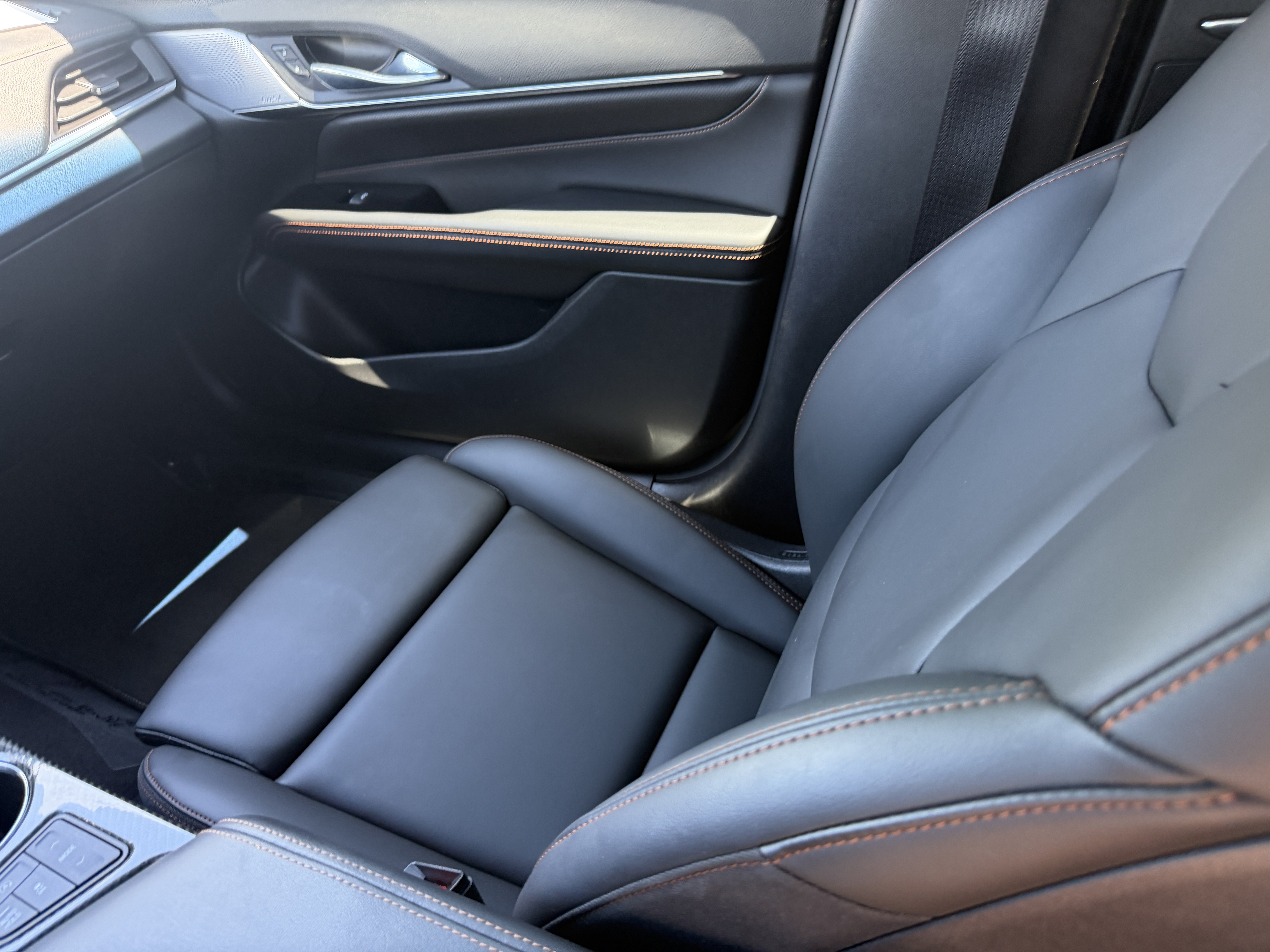 Certified 2023 Cadillac CT4 V w/ Navigation Package RWD image 15