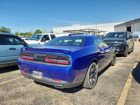 Used 2019 Dodge Challenger SXT w/ Plus Package RWD image 4