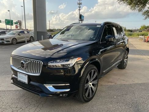 Certified 2024 Volvo XC90 B6 Plus AWD/4WD image 3