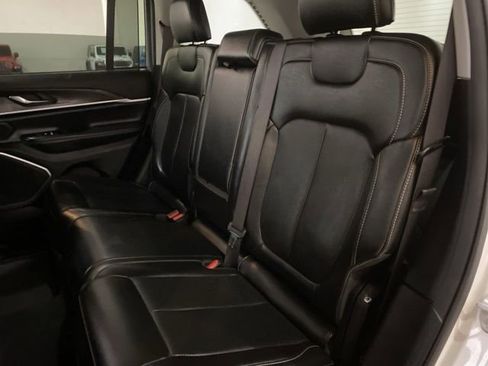 Used 2022 Jeep Grand Cherokee Limited 4xe w/ Luxury Tech Group II AWD/4WD image 74
