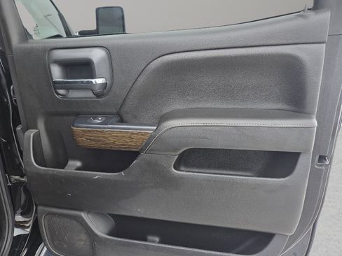 Used 2017 GMC Sierra 2500 Denali w/ Duramax Plus Package image 27