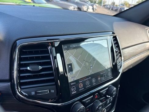 Used 2021 Jeep Grand Cherokee Limited w/ Sun & Sound Group AWD/4WD image 20