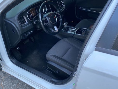 Used 2018 Dodge Charger R/T RWD image 14