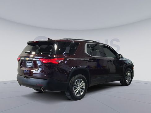 Used 2023 Chevrolet Traverse LT FWD image 11
