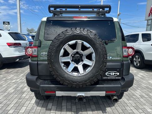 Used 2014 Toyota FJ Cruiser 4WD w/ Upgrade Package image 6