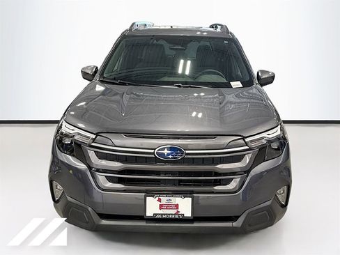 Used 2026 Subaru Forester Premium AWD/4WD image 2