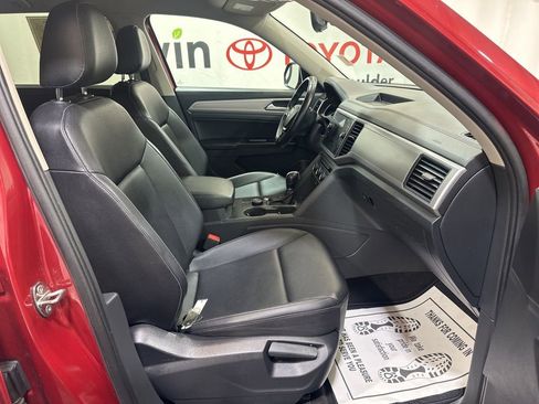 Used 2019 Volkswagen Atlas SE w/ Towing Package image 12