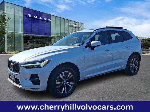 Certified 2023 Volvo XC60 B5 Core image 3