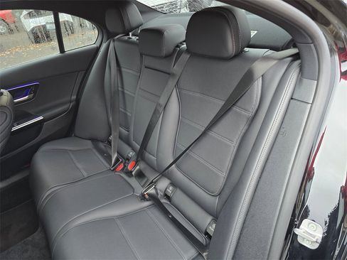 Used 2025 Mercedes-Benz C 300 4MATIC Sedan image 18