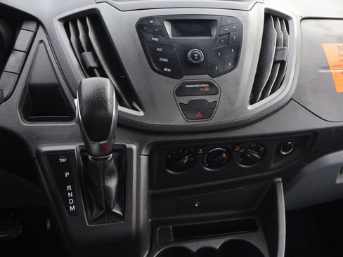 Used 2017 Ford Transit 250 138 RWD image 18