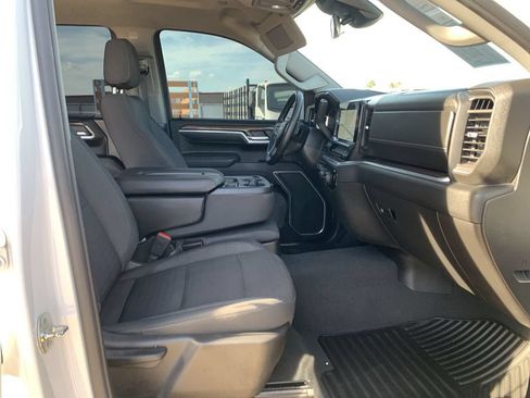 Certified 2026 Chevrolet Silverado 1500 LT AWD/4WD image 26