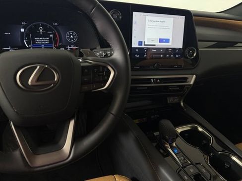 Certified 2025 Lexus RX 350 FWD w/ Technology Package image 25