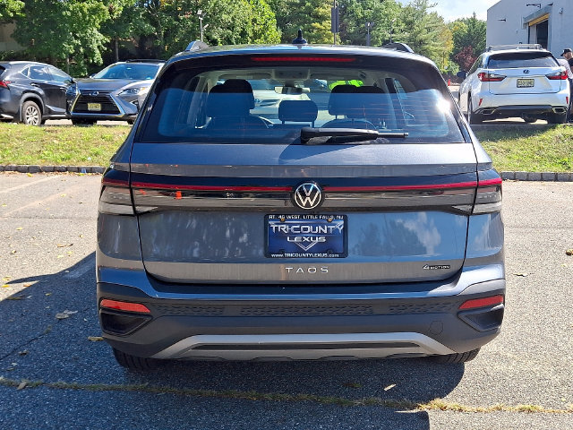 Used 2025 Volkswagen Taos S AWD/4WD image 5
