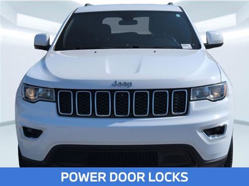 Used 2018 Jeep Grand Cherokee Laredo image 10