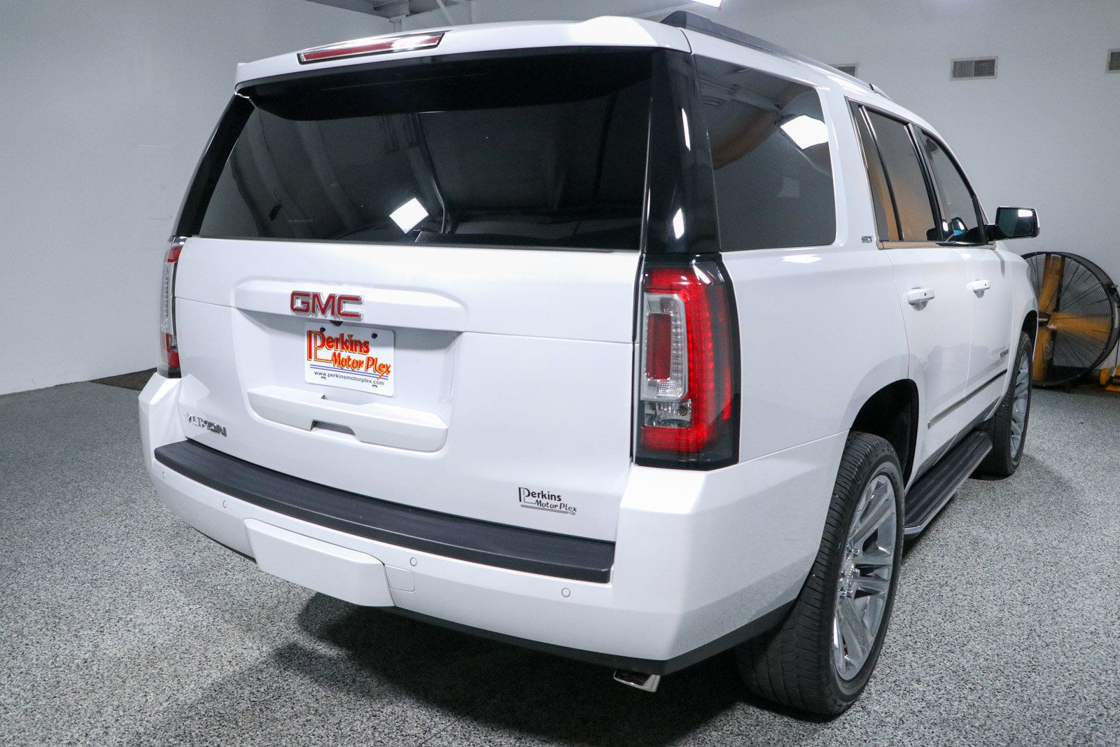 Used 2020 GMC Yukon SLT w/ Premium Edition RWD image 7