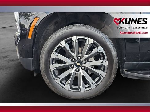Used 2025 Chevrolet Tahoe High Country w/ Sun And Tow Package AWD/4WD image 13