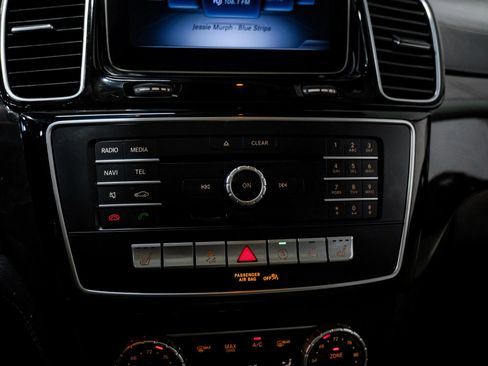 Used 2018 Mercedes-Benz GLE 43 AMG 4MATIC image 31