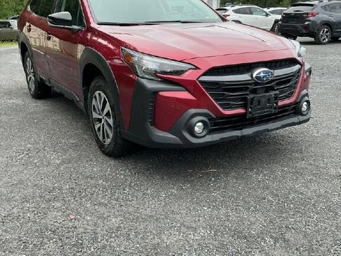 Used 2024 Subaru Outback Premium AWD/4WD image 7