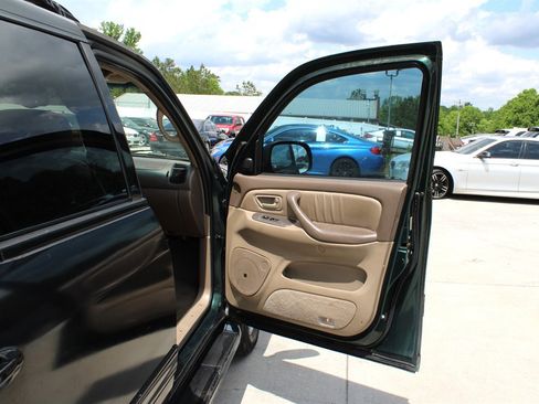Used 2003 Toyota Sequoia Limited image 27