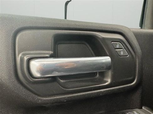 Used 2023 Chevrolet Silverado 2500 Custom w/ Custom Convenience Package AWD/4WD image 10