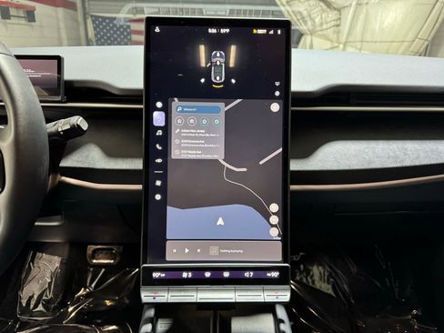 Used 2023 Fisker Ocean One image 21