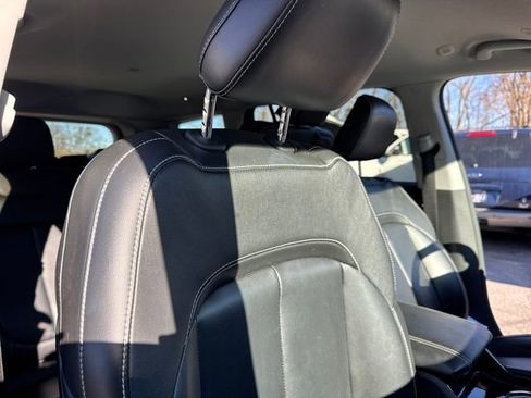 Used 2021 Jeep Grand Cherokee L Limited image 25