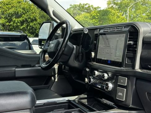 Used 2023 Ford F250 Lariat w/ Lariat Ultimate Package AWD/4WD image 34
