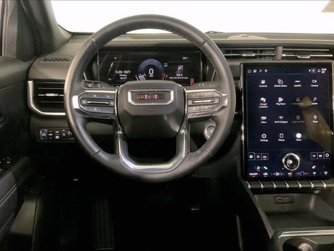 Used 2025 GMC Terrain Elevation AWD/4WD image 6