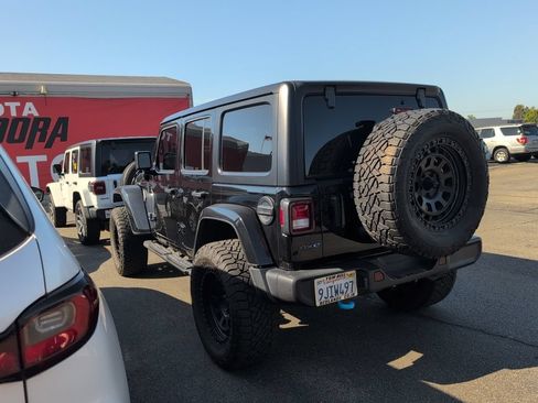Used 2024 Jeep Wrangler Unlimited AWD/4WD image 6