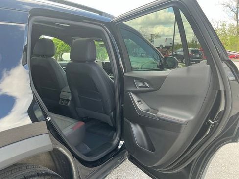 Used 2025 Chevrolet Equinox RS w/ Safety and Technology Package AWD/4WD image 18