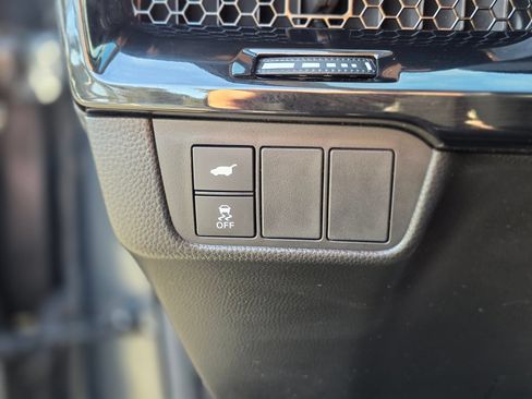 Used 2025 Honda CR-V EX-L image 39