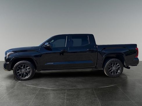 Used 2023 Toyota Tundra Platinum AWD/4WD image 5