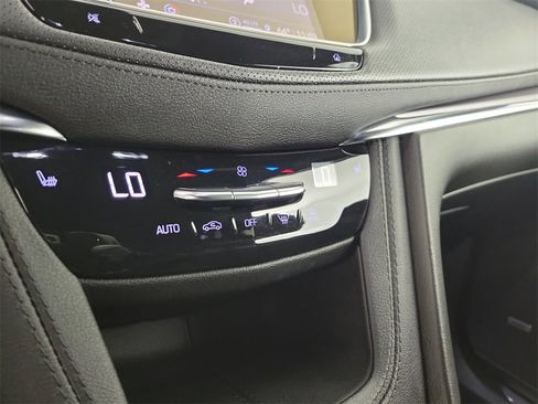 Certified 2023 Cadillac XT5 Luxury image 29