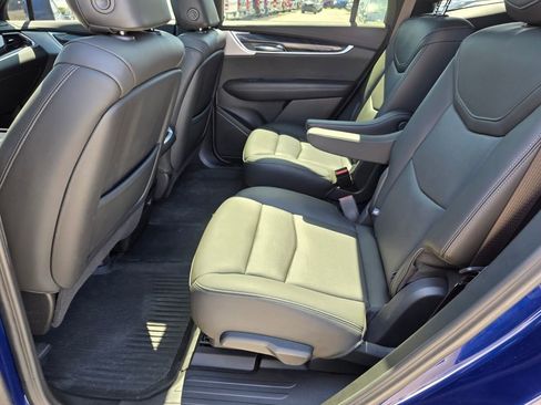 Used 2024 Cadillac XT6 Premium Luxury w/ LPO, Floor Liner Package image 20