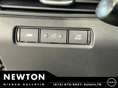 Used 2020 Nissan Altima 2.5 SR FWD image 29