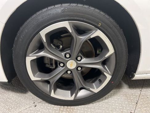 Used 2024 Chevrolet Malibu LT image 17