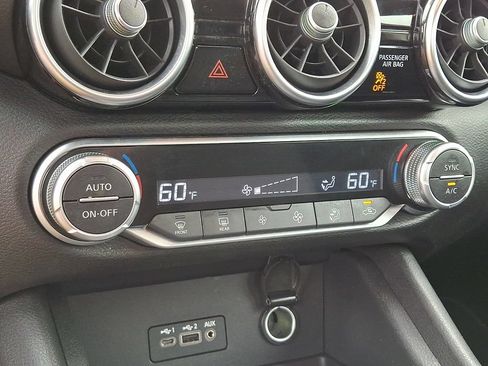 Used 2020 Nissan Sentra SV FWD image 15