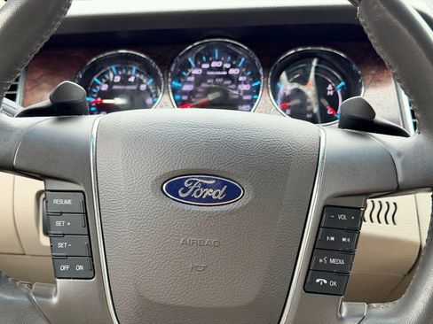 Used 2011 Ford Taurus Limited w/ 301A Rapid Spec Order Code image 17