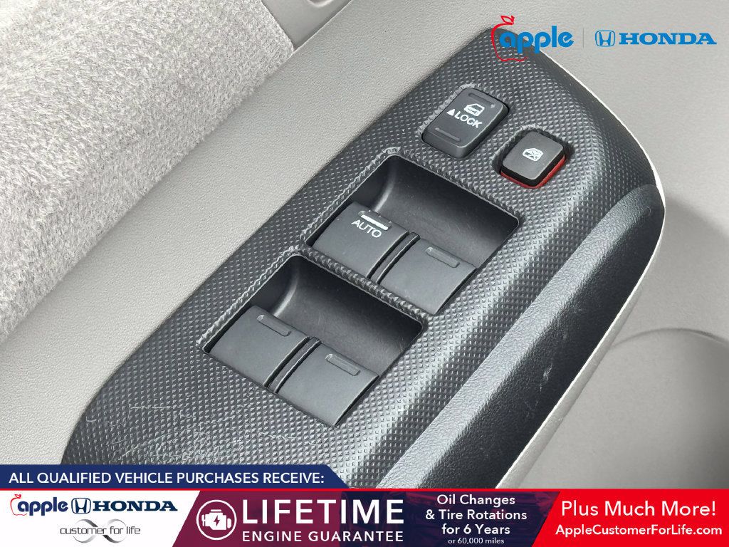 Used 2012 Honda Insight LX image 9