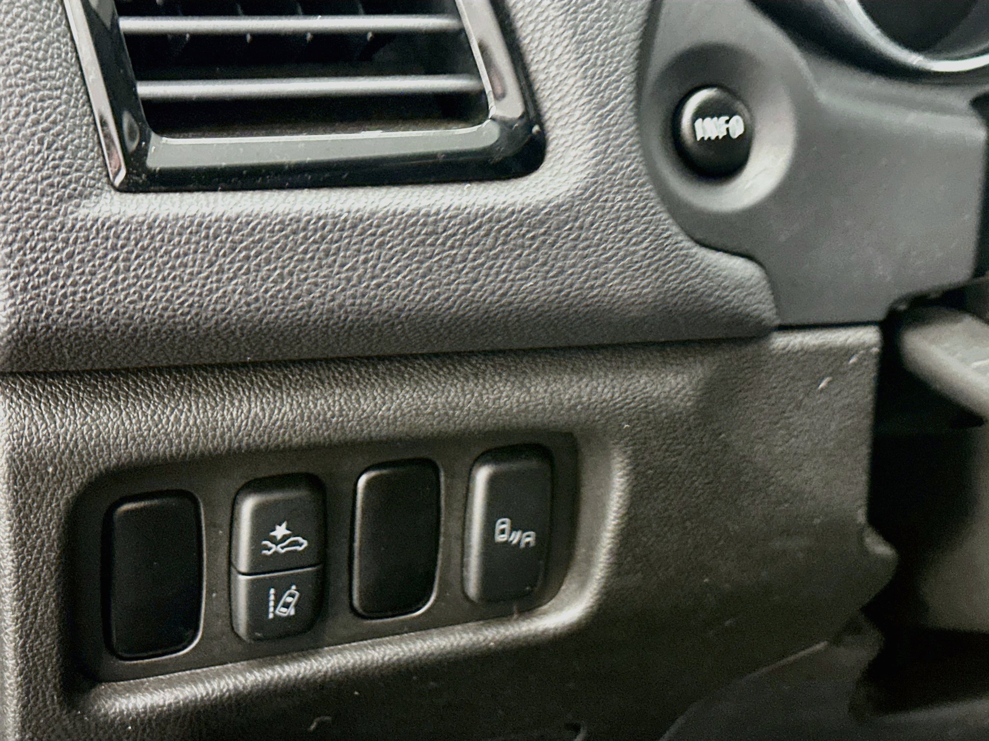 Used 2024 Mitsubishi Outlander Sport AWD image 17