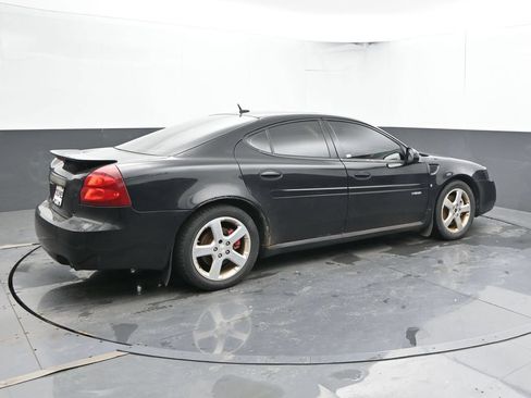 Used 2008 Pontiac Grand Prix GXP w/ Sun And Sound Package FWD image 3