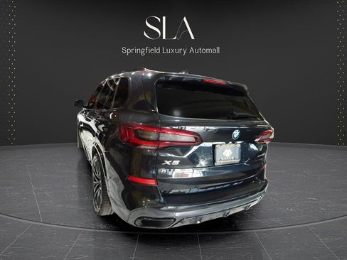 Used 2022 BMW X5 xDrive40i w/ M Sport Package image 9