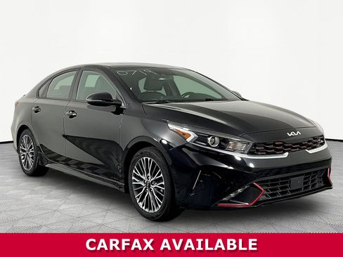 Used 2023 Kia Forte GT-Line w/ GT-Line Premium Package FWD image 3