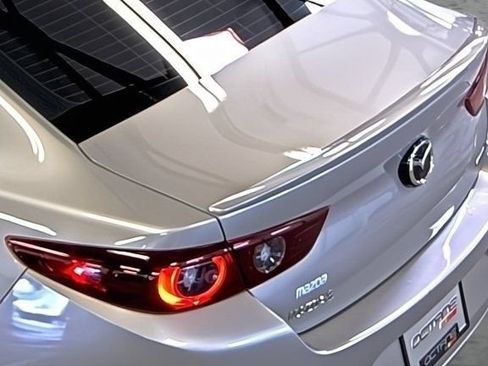 Used 2024 MAZDA MAZDA3 s FWD image 11